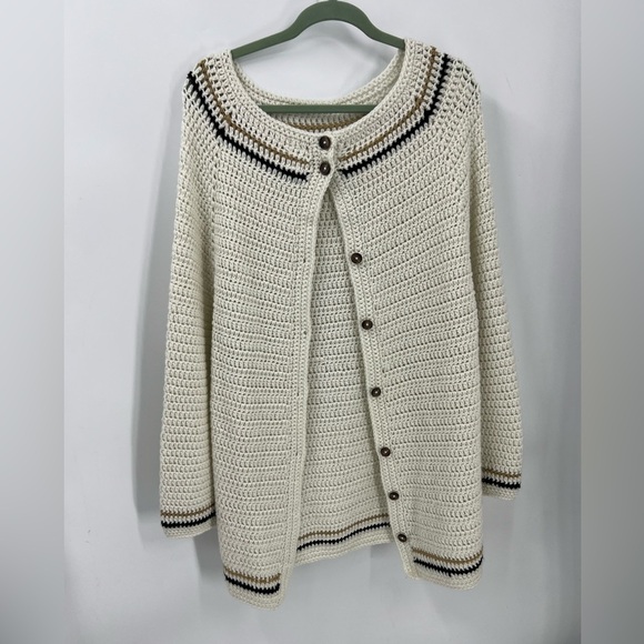 Handmade, crocheted, long length, button front granny cottage, core cardigan M/L - Picture 4 of 8